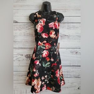 NWT CHELSEA28 Black Floral Foxie Dress Lace Neckline Size XS Retail $199